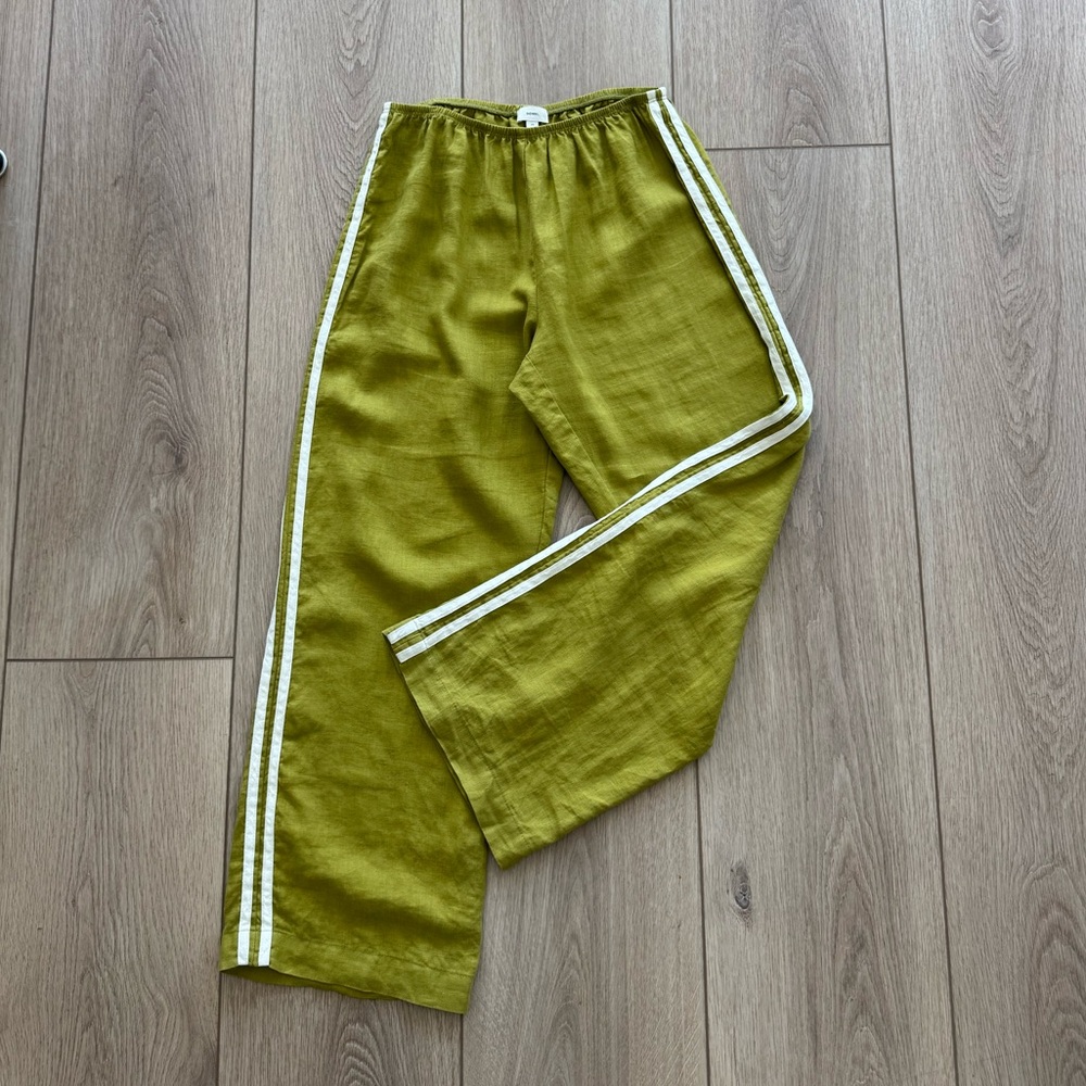 DONNI. Olive Cropped Pants with White Stripes - Picture 2 of 7